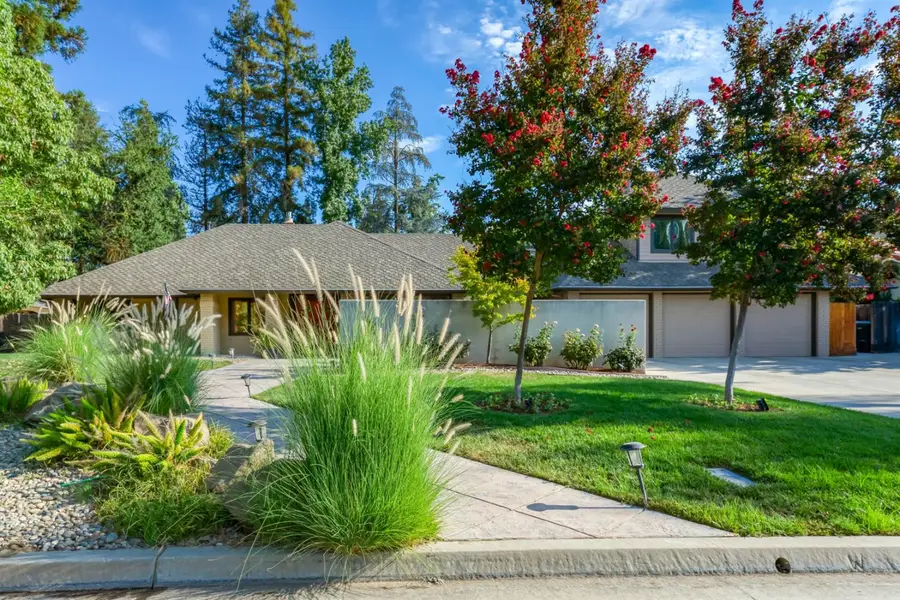 2882 Cromwell, Fresno, CA 93711 - #3