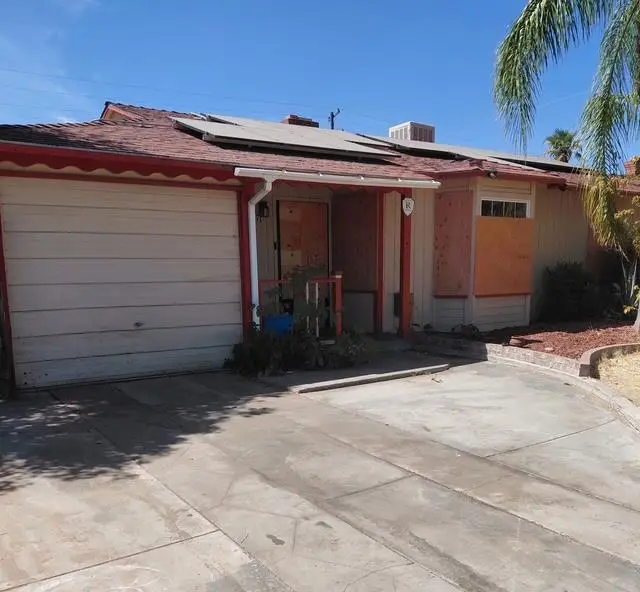 713 W Terrace Ave, Fresno, CA 93705 - #1