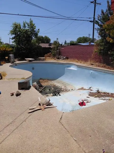 713 W Terrace Ave, Fresno, CA 93705 - #3