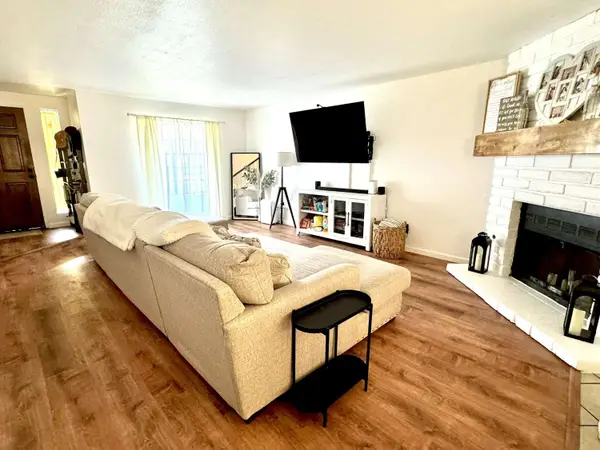 4718 E Alamos Avenue #101, Fresno, CA 93726