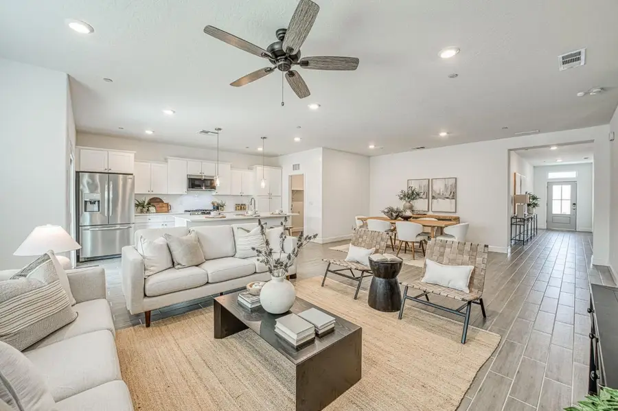 1915 N Marion Avenue, Clovis, CA 93619 - #3