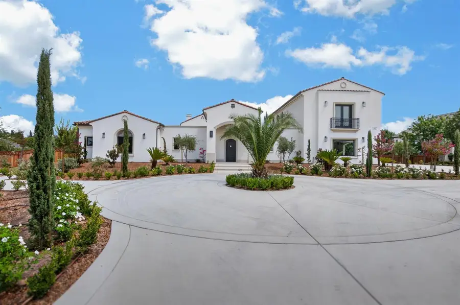 2387 N Purdue Avenue, Clovis, CA 93619 - #3