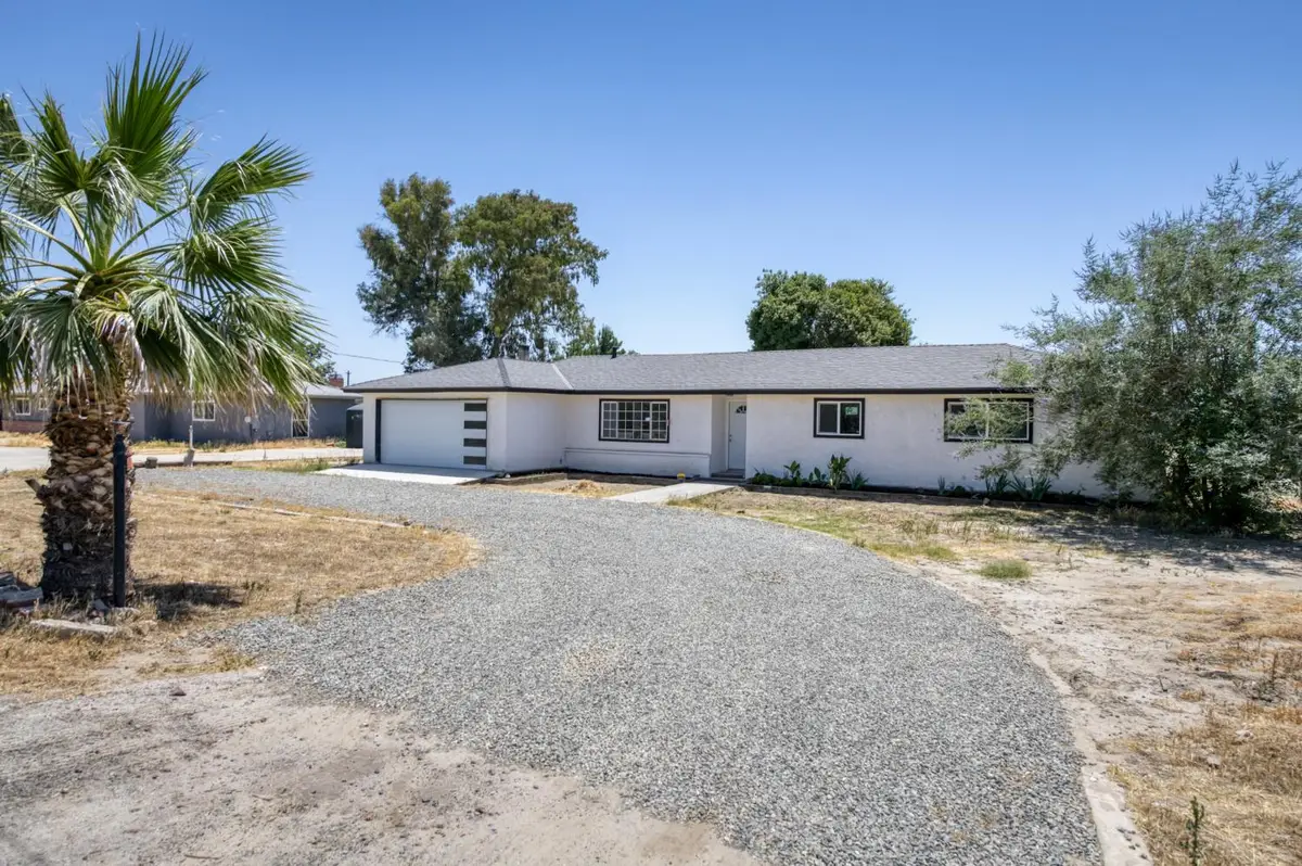 17189 Iona Avenue, Lemoore, CA 93245 - #1