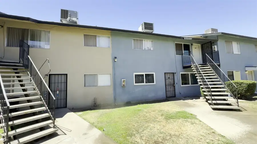 475 N Manila Avenue, Fresno, CA 93727 - #3
