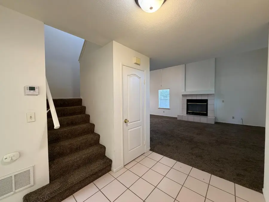 1893 E Deyoung Drive, Fresno, CA 93720 - #3