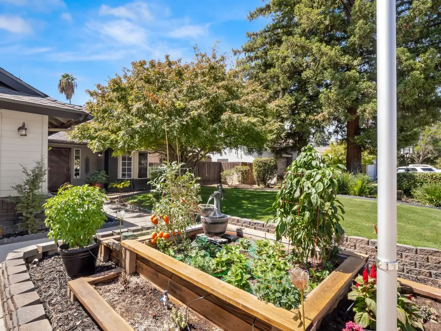 1575 E Niles, Fresno, CA 93720 - #3