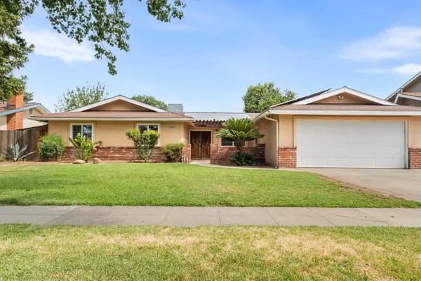 5259 E Inyo Street, Fresno, CA 93727