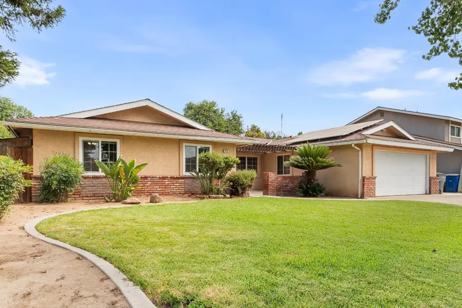 5259 E Inyo Street, Fresno, CA 93727 - #2