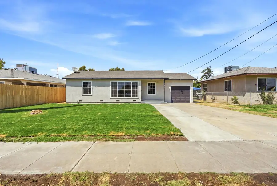 4759 E White Avenue, Fresno, CA 93702 - #2