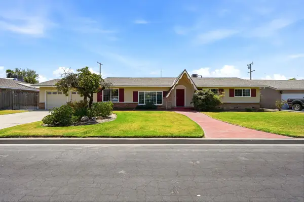 335 E Sycamore Drive, Hanford, CA 93230