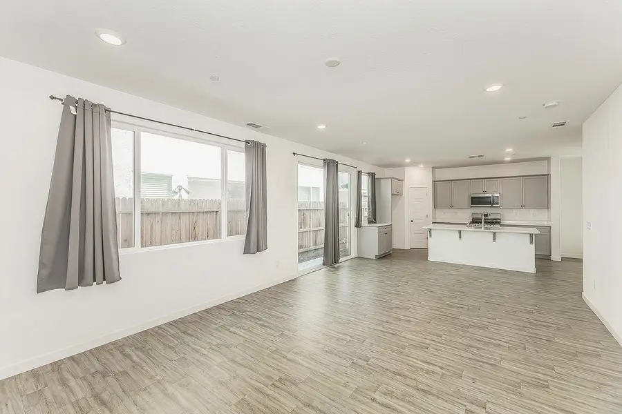 2844 N Vahe, Fresno, CA 93737 - #2