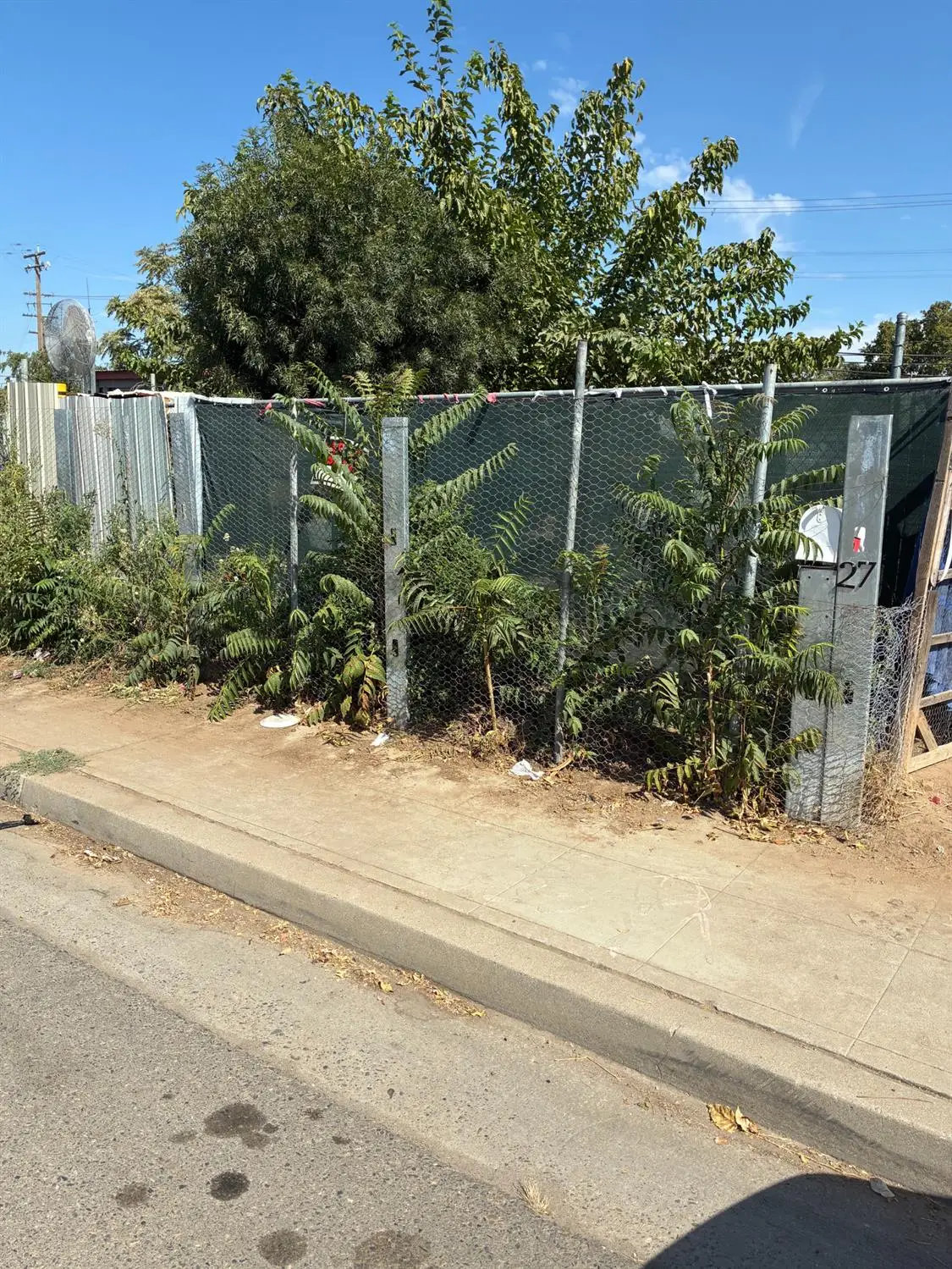 27 Whitesbridge E, Fresno, CA 93706 - #1