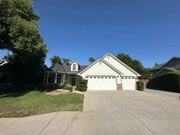 1243 N Carolina Avenue, Clovis, CA 93619