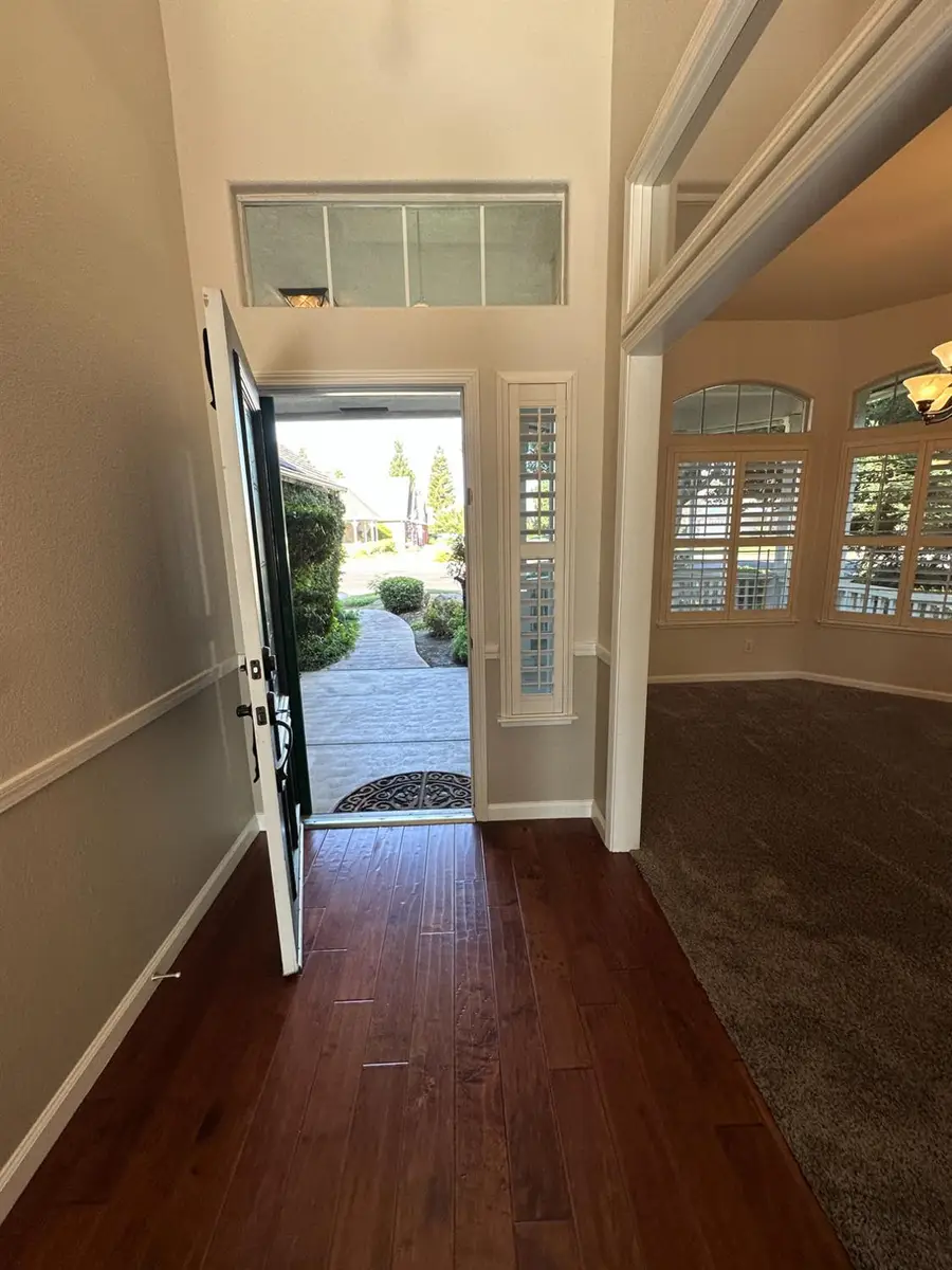1243 N Carolina Avenue, Clovis, CA 93619 - #3