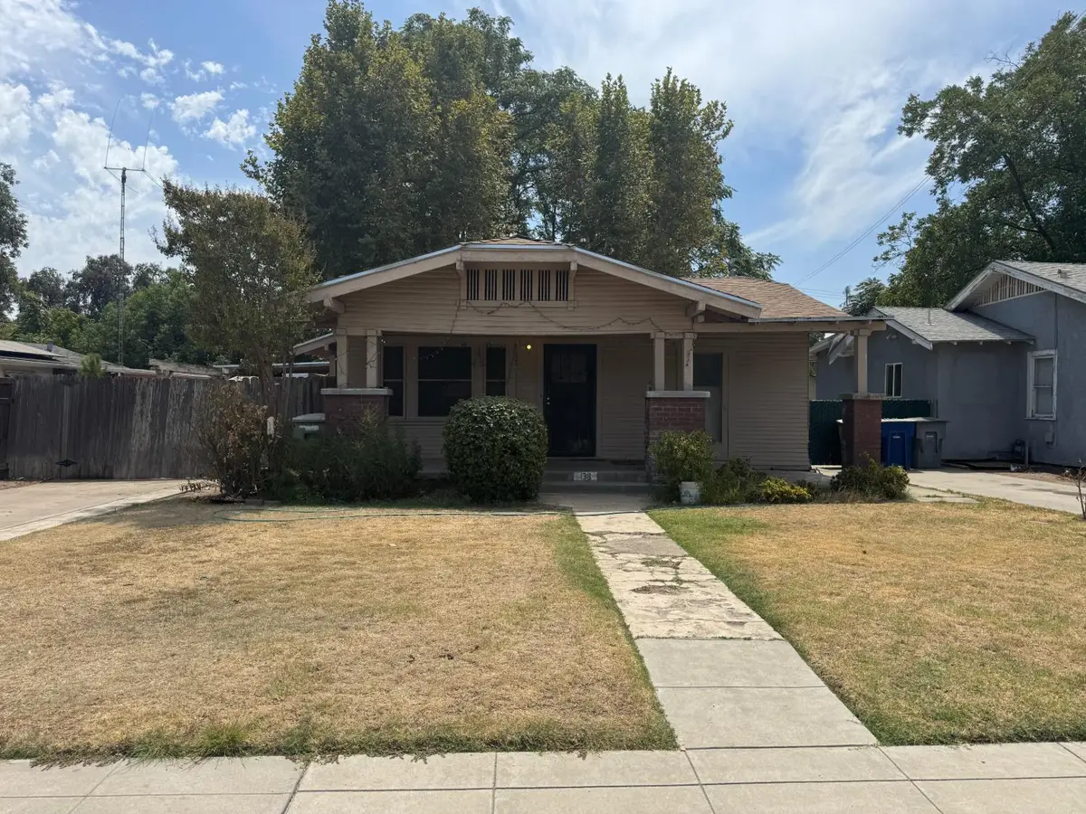 138 E Alhambra Avenue, Fresno, CA 93728 - #1