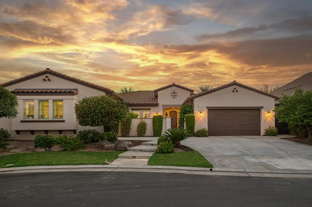 11853 N Ridgeway Drive, Fresno, CA 93730 - #1