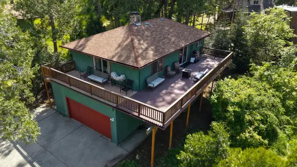 39420 Manzanita Drive, Oakhurst, CA 93644