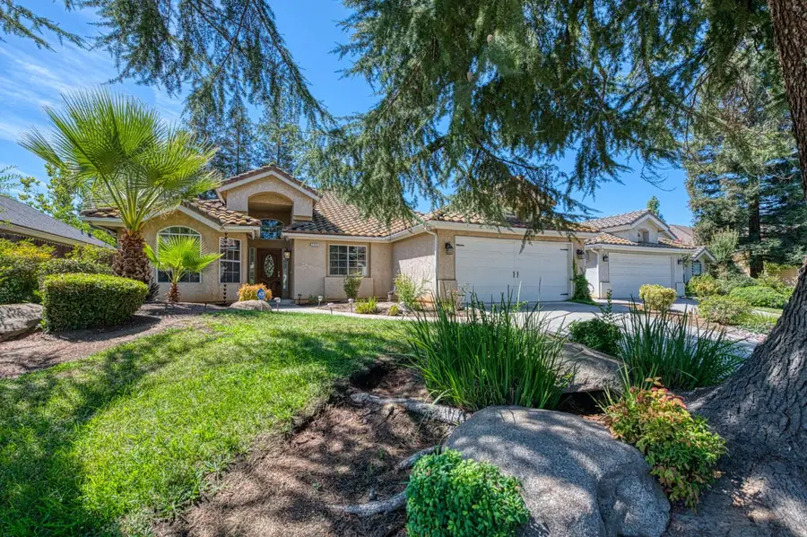 1145 E Woodhaven Lane, Fresno, CA 93720 - #2