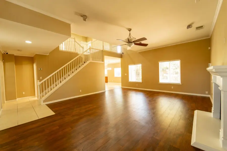3374 Keats Avenue, Clovis, CA 93619 - #2