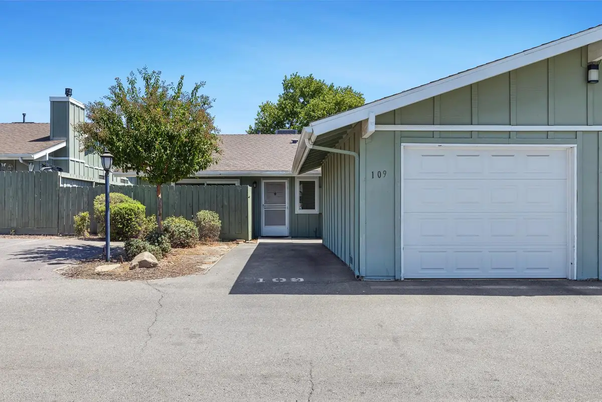 297 E Bullard Avenue #109, Fresno, CA 93710 - #1