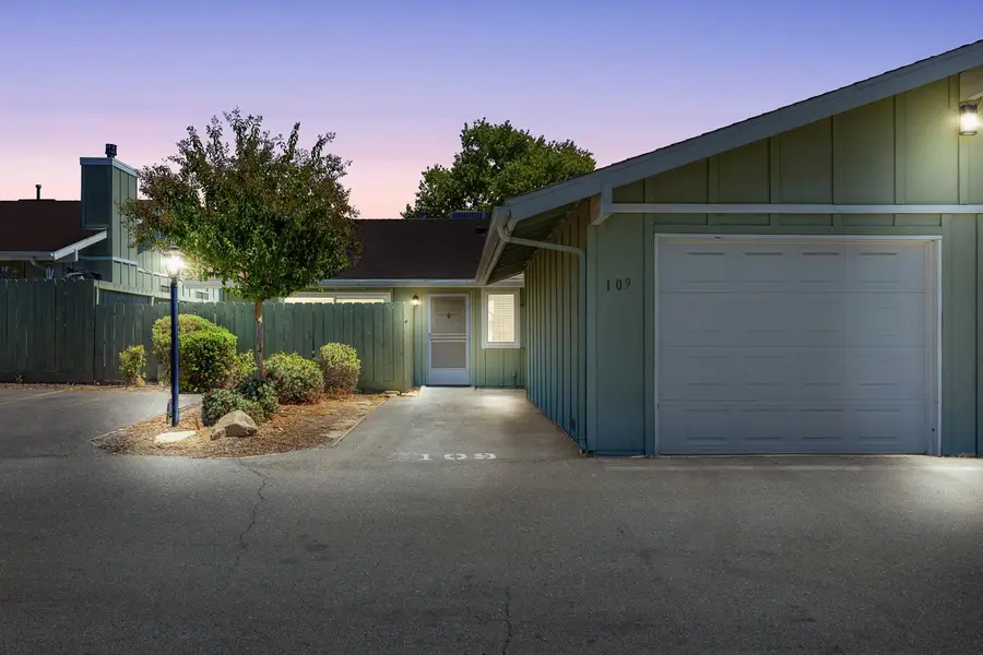 297 E Bullard Avenue #109, Fresno, CA 93710 - #3