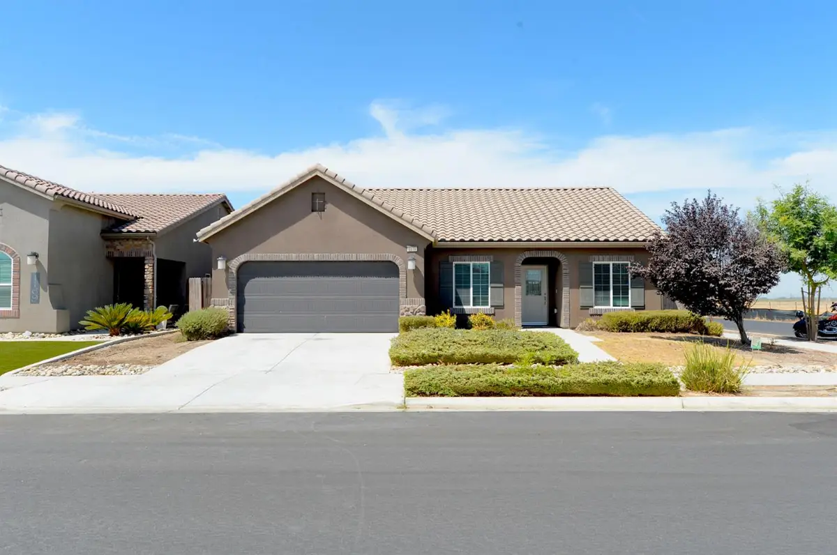 1179 Obsidian Avenue, Lemoore, CA 93245 - #1