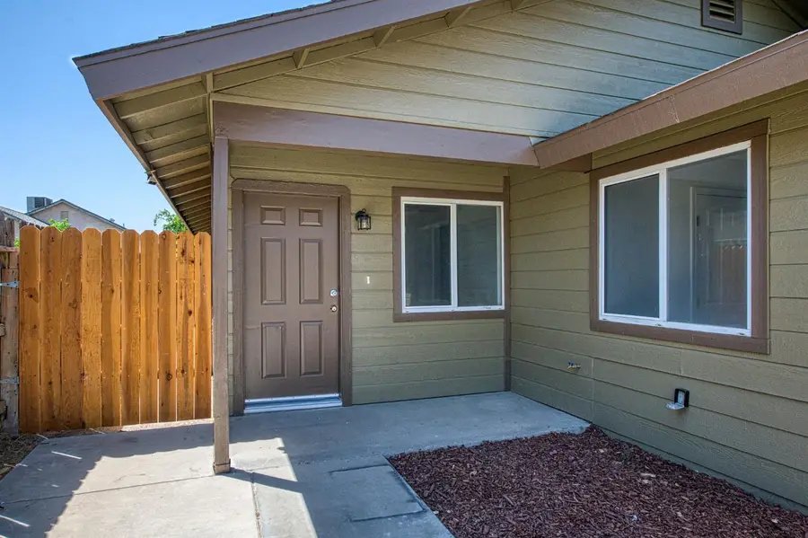 1938 Evergreen Dr, Corcoran, CA 93212 - #3