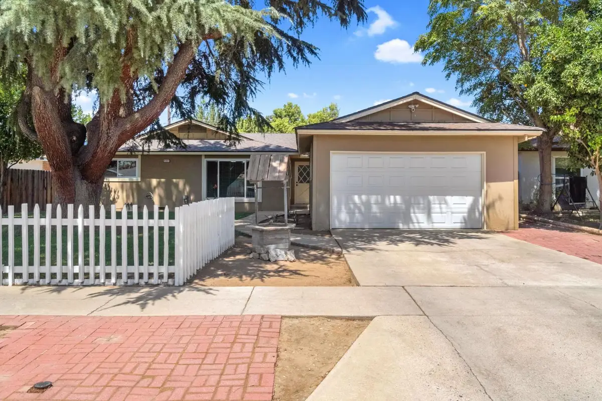 4887 E Pico Avenue, Fresno, CA 93726 - #1