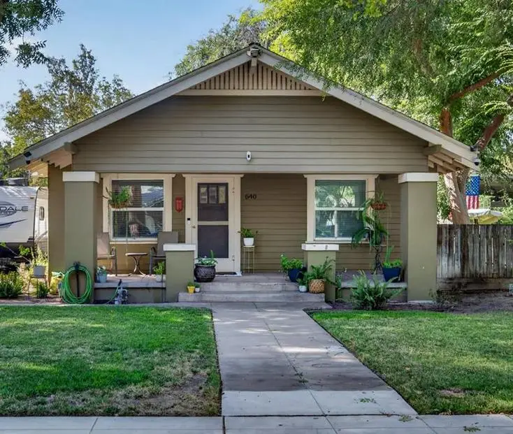640 E Cambridge Avenue, Fresno, CA 93704 - #1