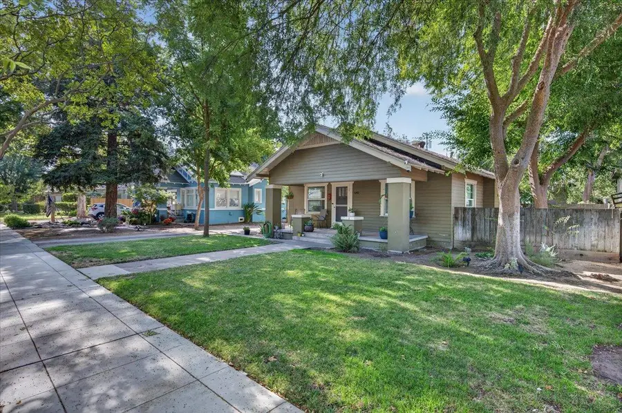 640 E Cambridge Avenue, Fresno, CA 93704 - #2