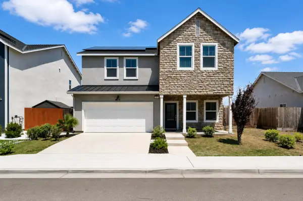 454 S Apricot Avenue, Fresno, CA 93727