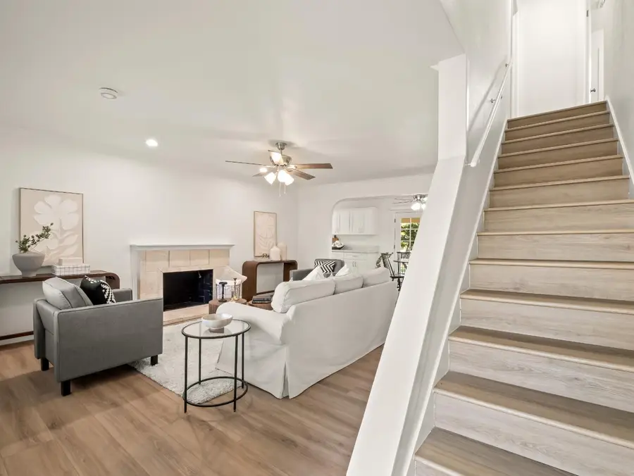 2044 E Sierra Madre Avenue, Fresno, CA 93726 - #3