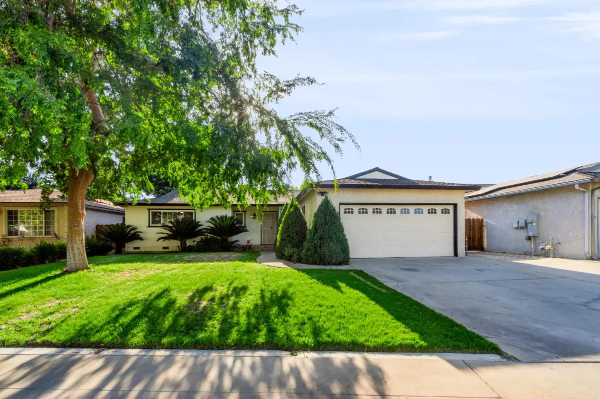 2386 Stanford Avenue, Clovis, CA 93611 - #1