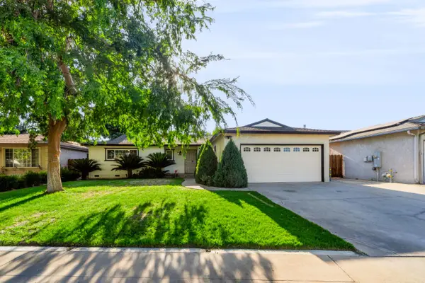 2386 Stanford Avenue, Clovis, CA 93611