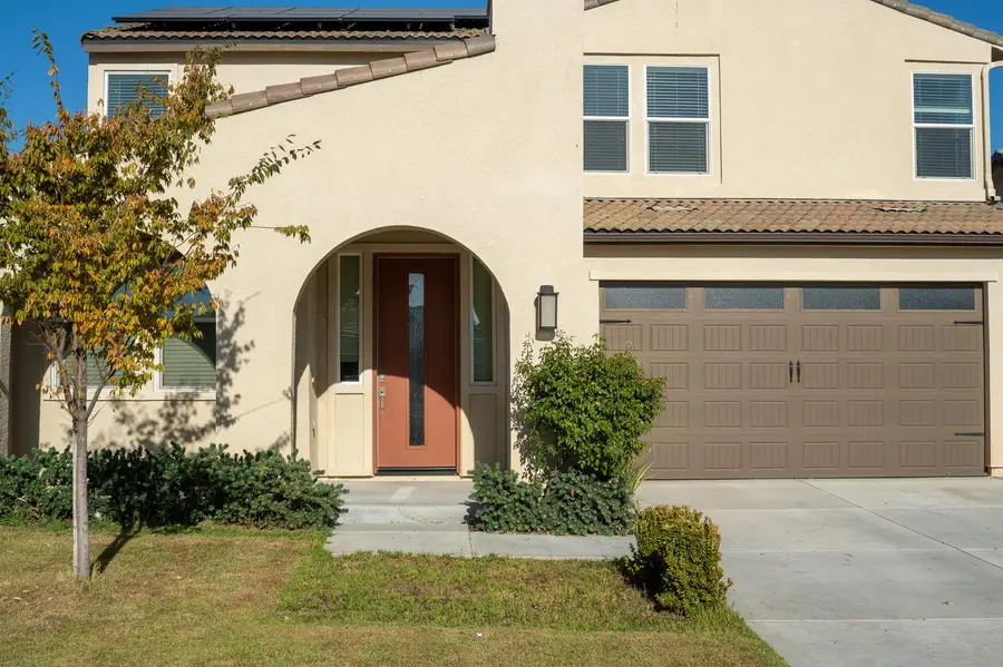 3335 Las Rosas Avenue, Clovis, CA 93619 - #2