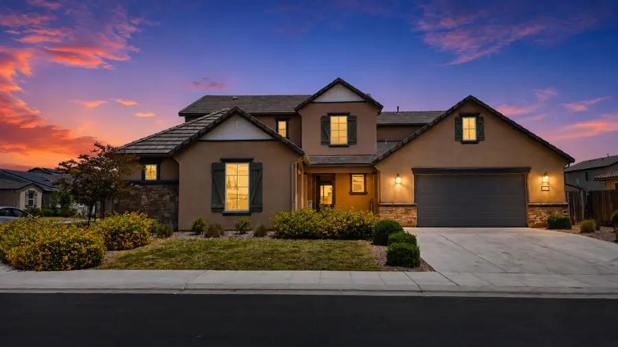 2698 N Arroyo Avenue, Fresno, CA 93727 - #3