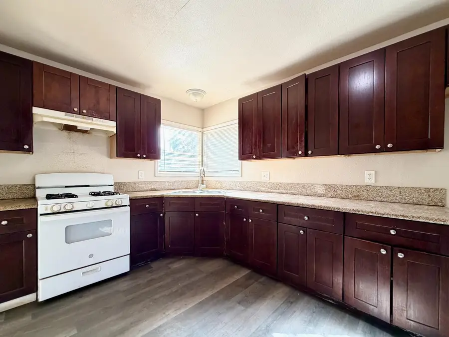 434 N Echo Avenue, Fresno, CA 93701 - #2