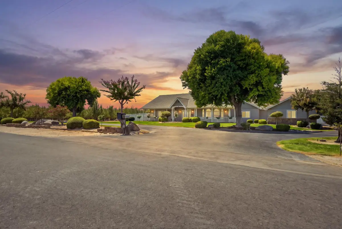 11635 S Amber Avenue, Selma, CA 93662 - #1