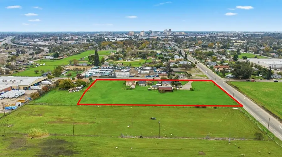 630 S Fruit Avenue, Fresno, CA 93706 - #3