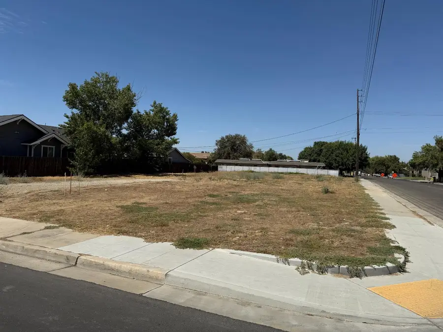 2707 Wright Street, Selma, CA 93662 - #2
