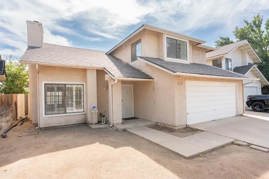 2238 N Carol Avenue, Fresno, CA 93722 - #2