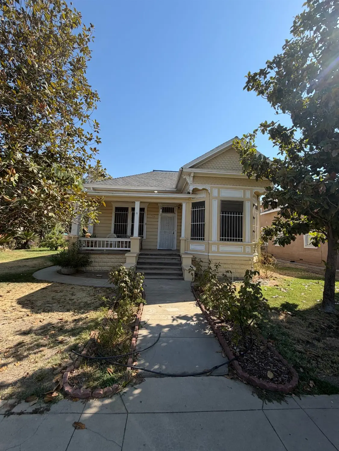 409 N D Street, Madera, CA 93638 - #1