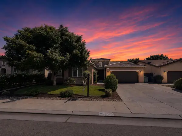 3742 Wrenwood Avenue, Clovis, CA 93619