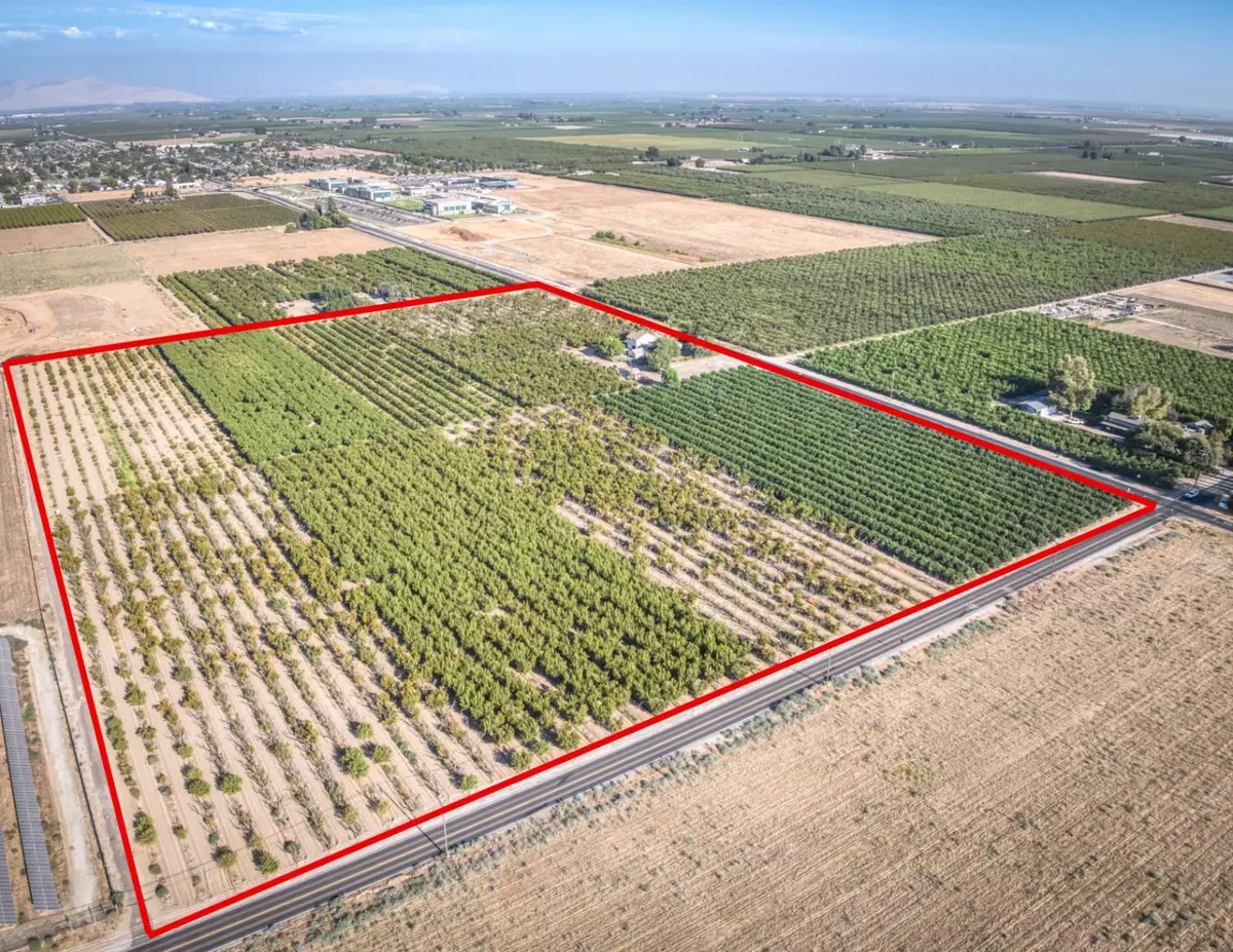 7522 Avenue 408, Dinuba, CA 93618 - #1