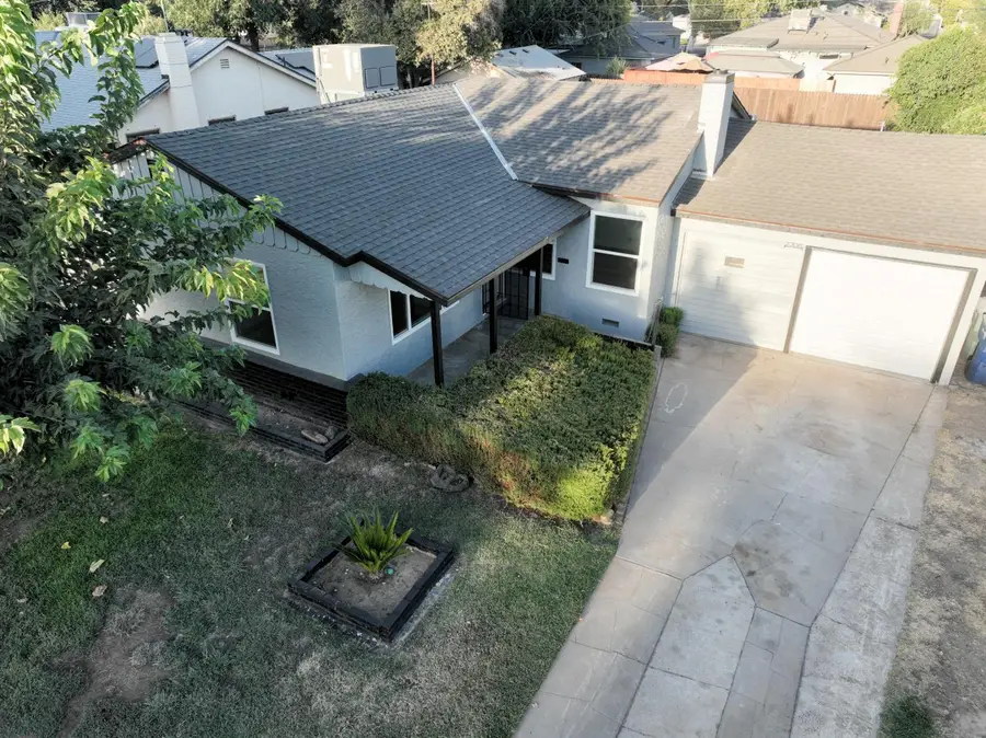 2706 N Thorne Avenue, Fresno, CA 93704 - #3