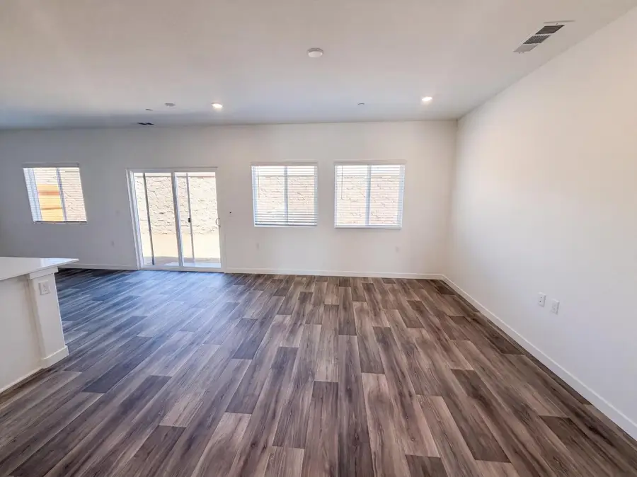 3261 Carambola Avenue, Clovis, CA 93619 - #3