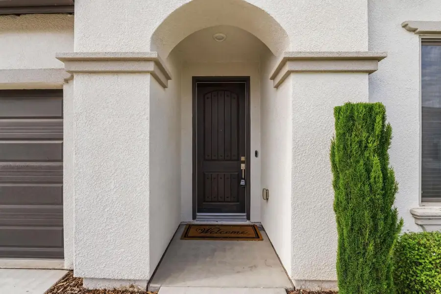 1257 E Via Ulivo, Fresno, CA 93730 - #2