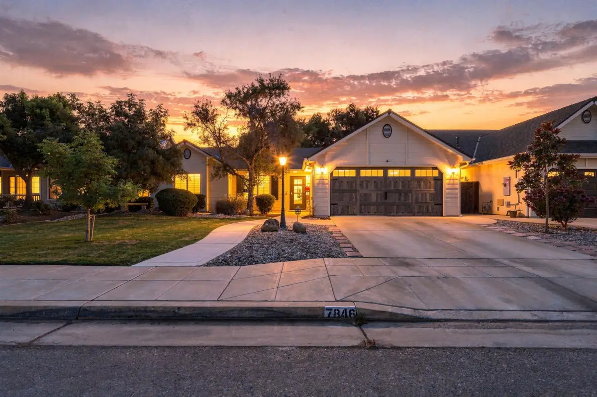 7846 N Woodrow Ave, Fresno, CA 93720 - #1