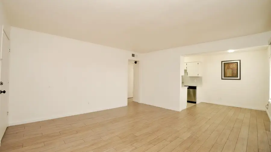 1550 W Ashlan #111, Fresno, CA 93705 - #3
