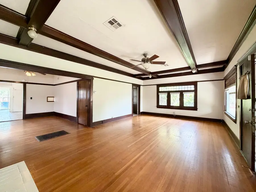 911 N Echo Avenue, Fresno, CA 93728 - #2